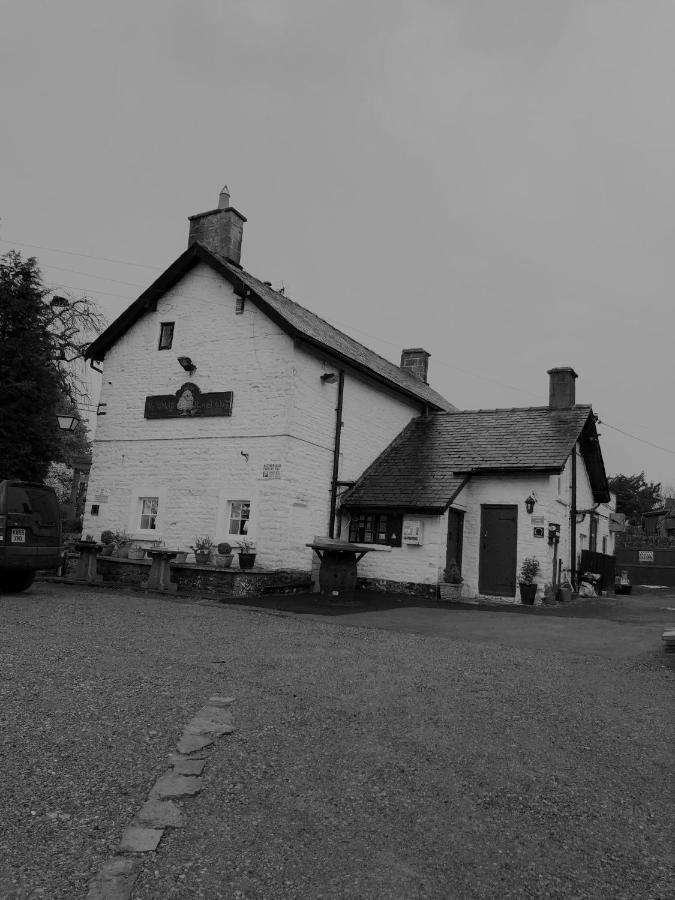 The Royal Oak Inn, Wetton Esterno foto